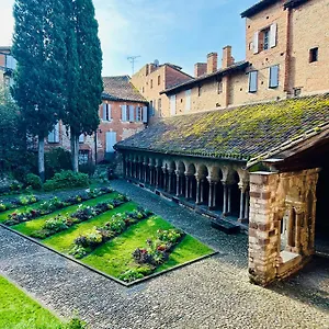 La Maison Du Prevot Pensión